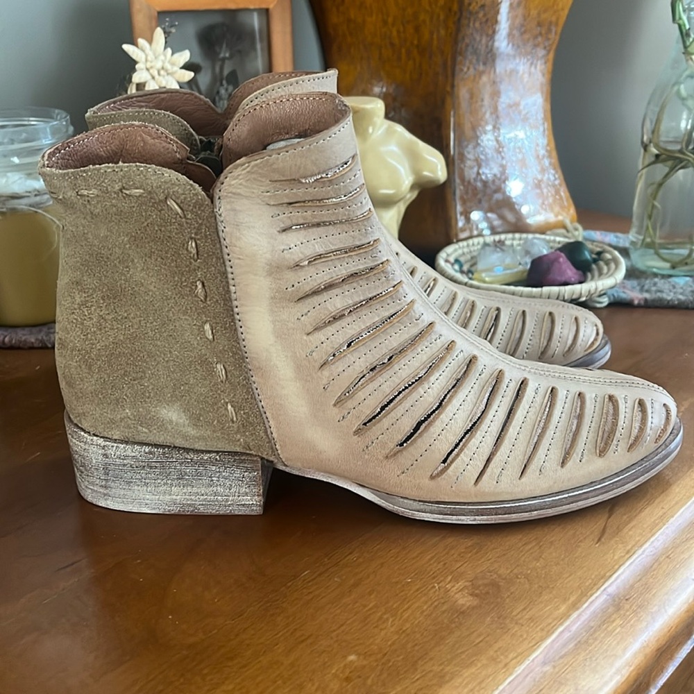 VERACRUZ Desert Winds Laser Cut Bootie